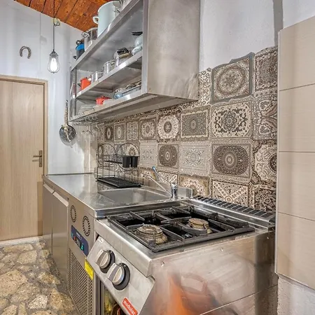 Casa vacanze Villa Olive Haven, Family Pool Retreat *