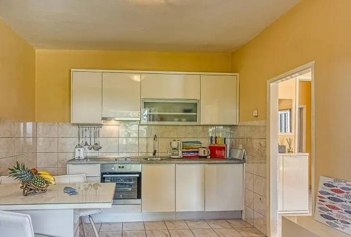 Lara, Family Retreat With Sea View & Pool Дом отдыха Свети-Филип-и-Яков